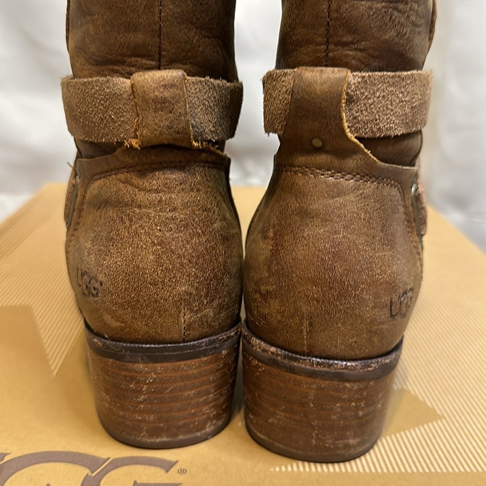 Ugg Darcie Riding Boot: Size 7: Color-Brown - Picture 4 of 8